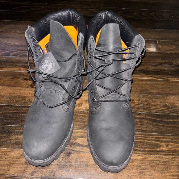 Timberland Boots - Picture 1 of 4